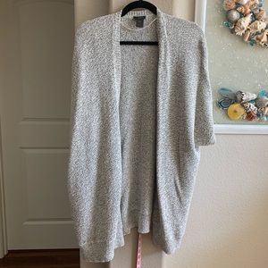 ANN TAYLOR SWEATER SZ M